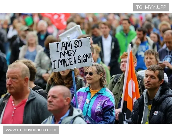意甲开展反种族歧视活动，球员声援